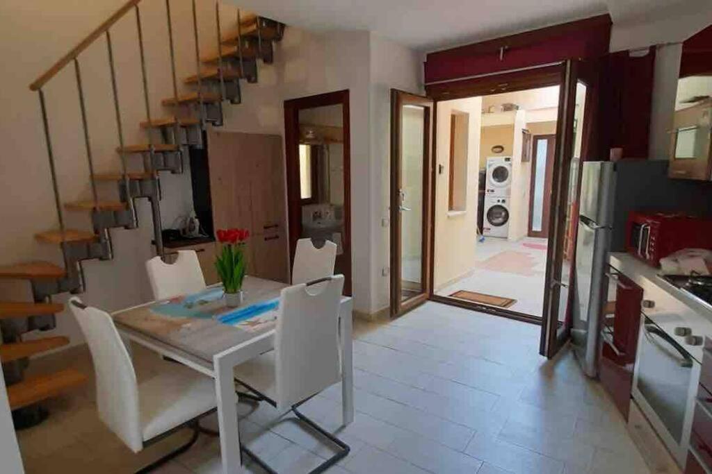 Stylish Loft Trivano Cagliari 2 Beds/2 Bath Exterior photo