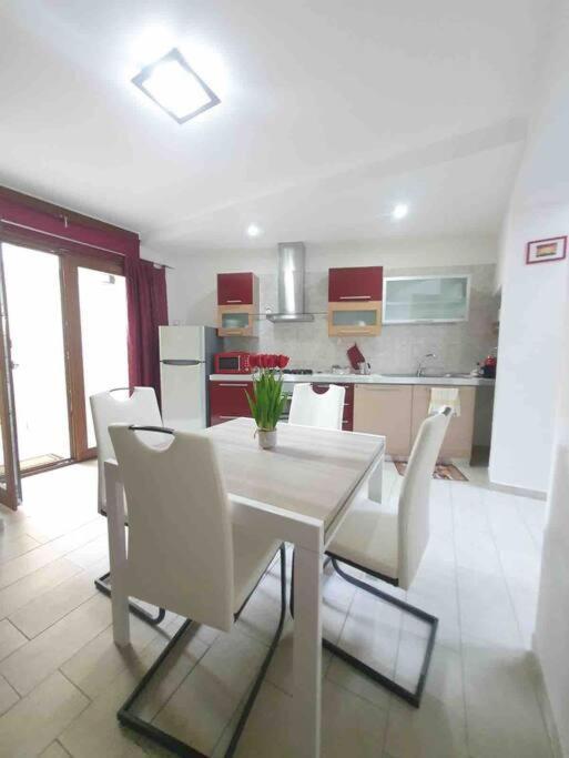 Stylish Loft Trivano Cagliari 2 Beds/2 Bath Exterior photo